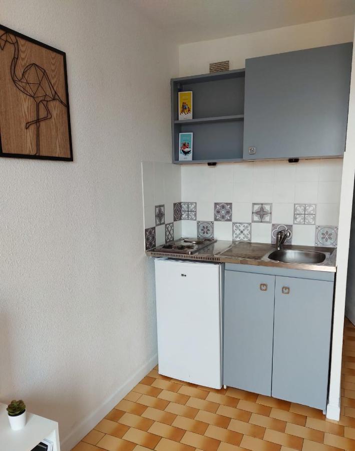 Apartament Coquet Studio Avec Belle Terrasse La Londe-les-Maures Zewnętrze zdjęcie