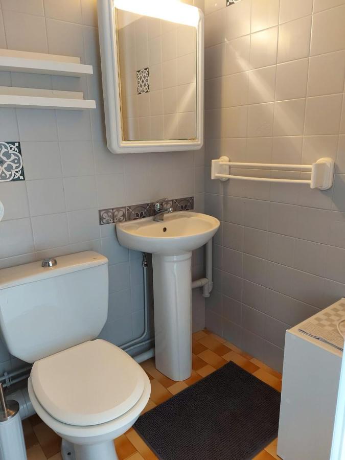 Apartament Coquet Studio Avec Belle Terrasse La Londe-les-Maures Zewnętrze zdjęcie